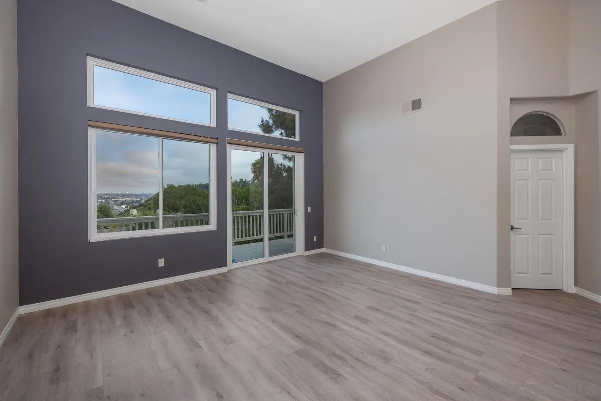 https://cdn.realtyfeed.com/cdn/127/250028440/979a9d29aae6ad53d994dede66c3b743.webp