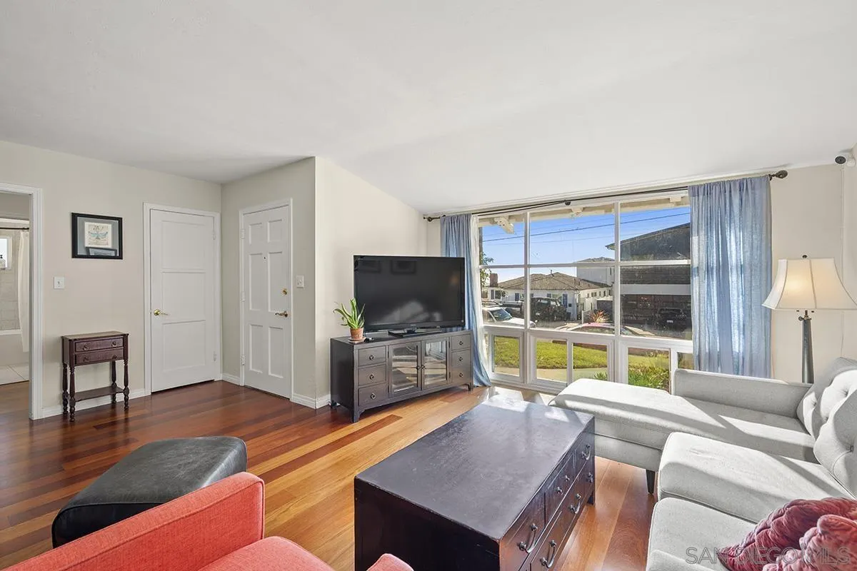 https://cdn.realtyfeed.com/cdn/127/250028468/3dd92d6835b641c57d1bbca12a2dc118.webp