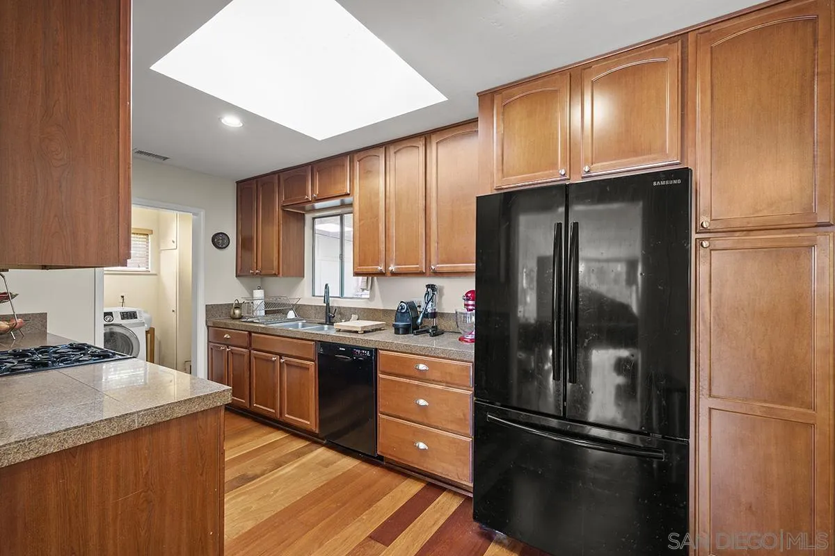 https://cdn.realtyfeed.com/cdn/127/250028468/8186b17a537726b1e360ac3afa771f5b.webp
