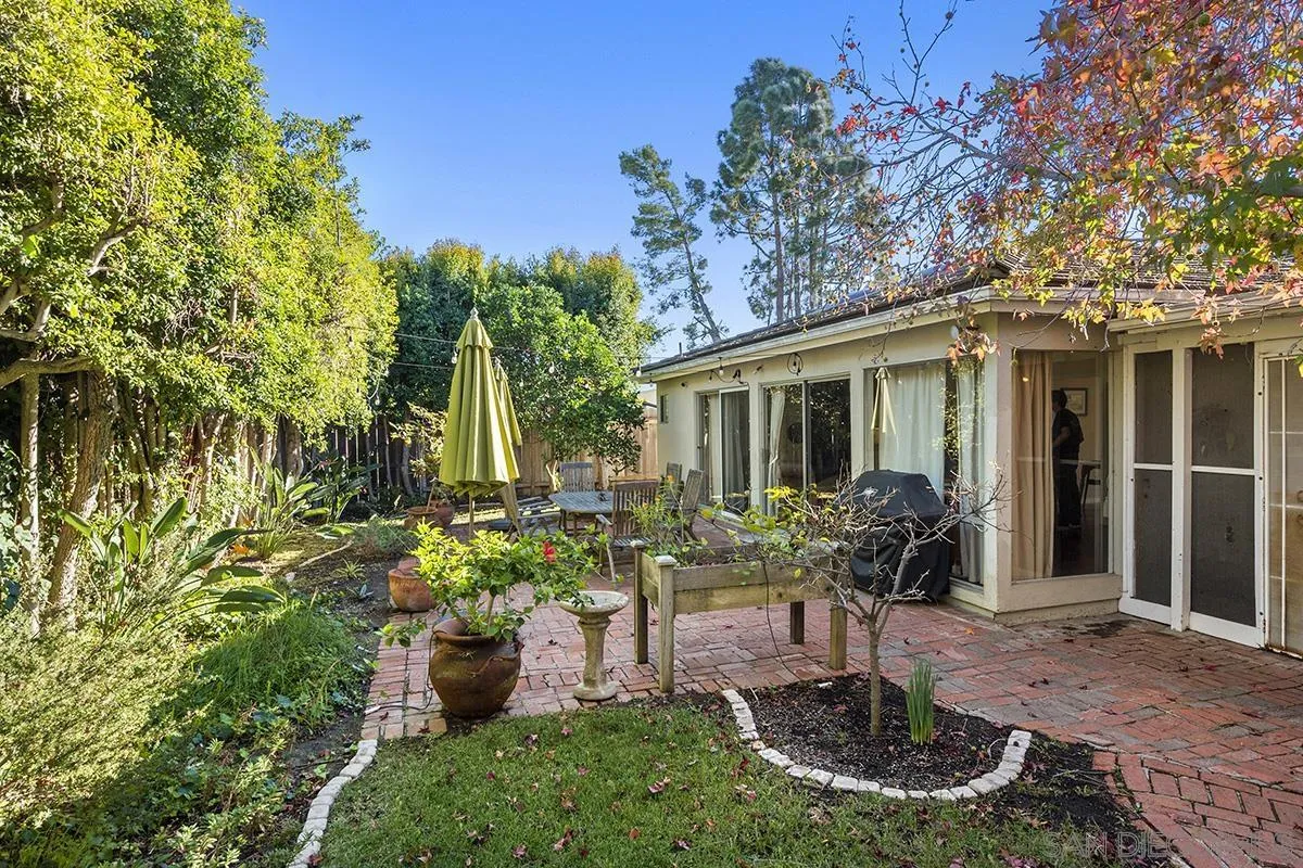 https://cdn.realtyfeed.com/cdn/127/250028468/8c4fdc78d233c9ea0c0fca75fc45e732.webp