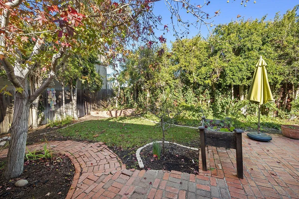 https://cdn.realtyfeed.com/cdn/127/250028468/b73c0317e7456b7f0086111634021004.webp