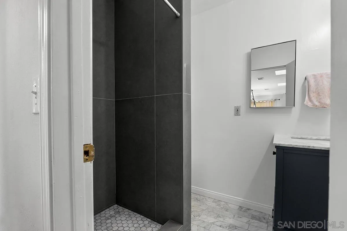 https://cdn.realtyfeed.com/cdn/127/250028468/d835d2b094dc5f5bdf4d3b1c70c0d854.webp