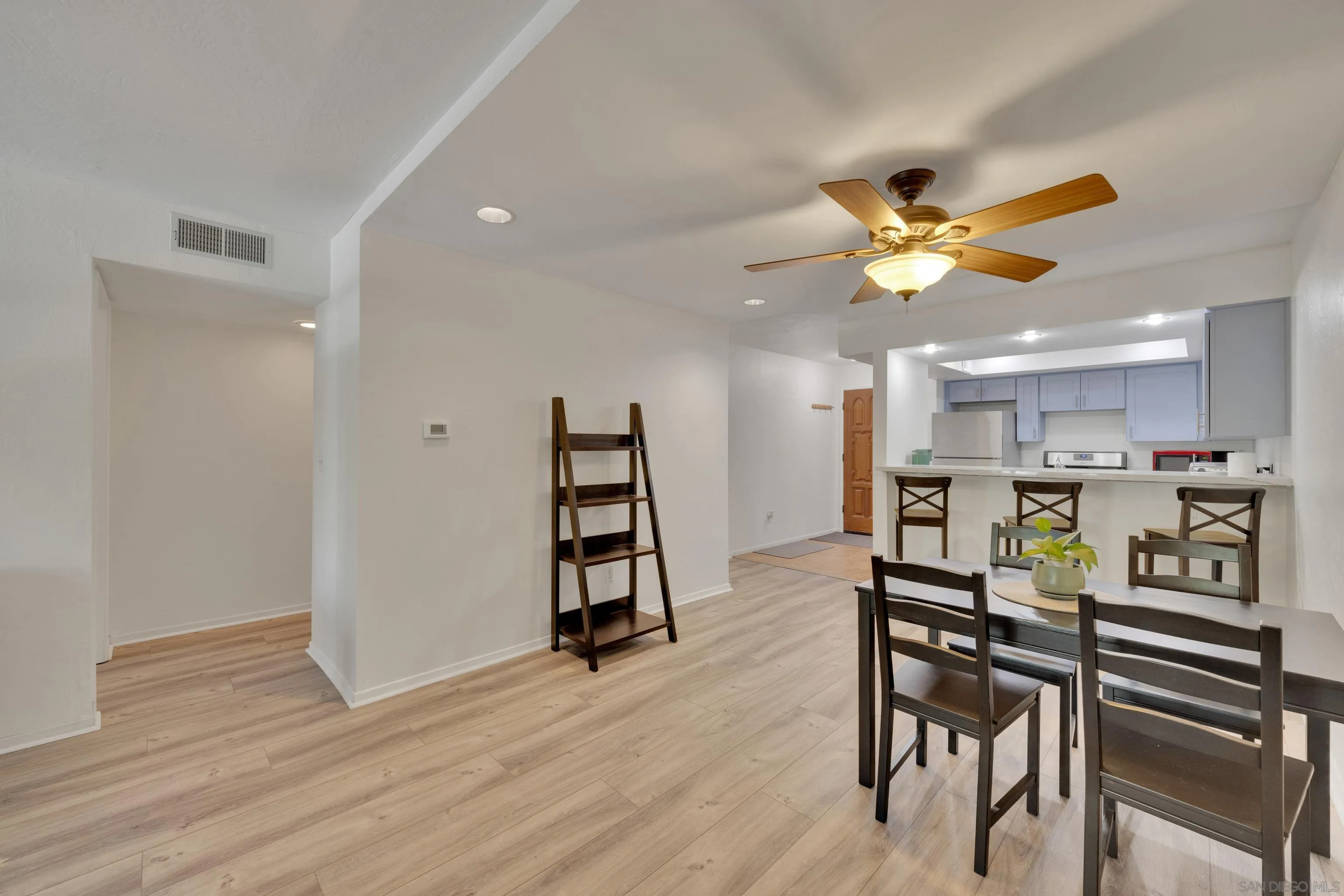 Photo #14: 250028476 Listing: Photo #14