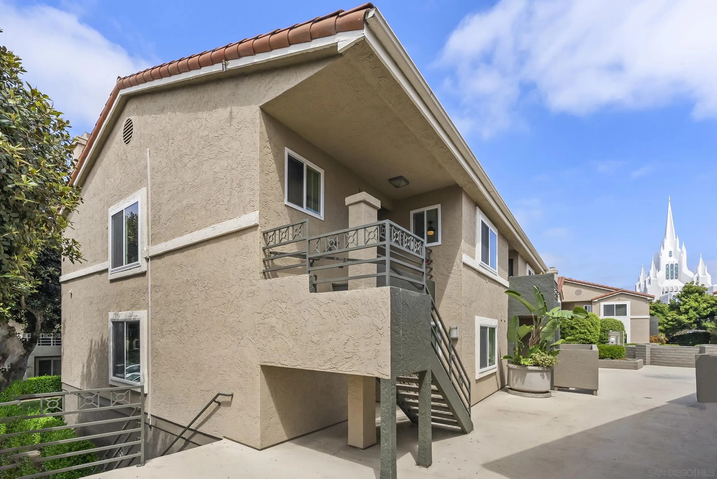 Photo #2: 250028485 Listing 