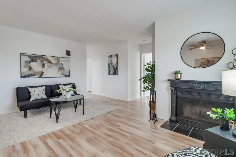 Photo #5: 250028496 Listing 