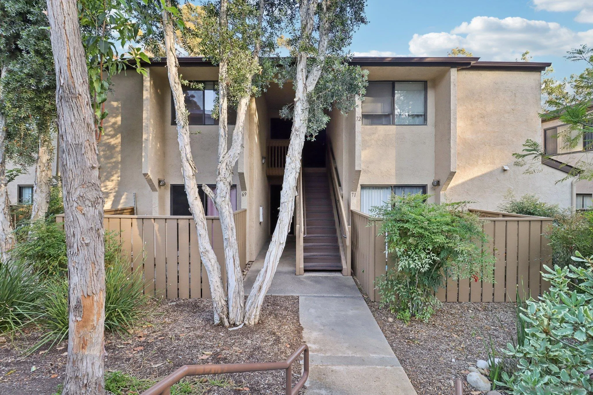 Photo #2: 250028499 Listing 