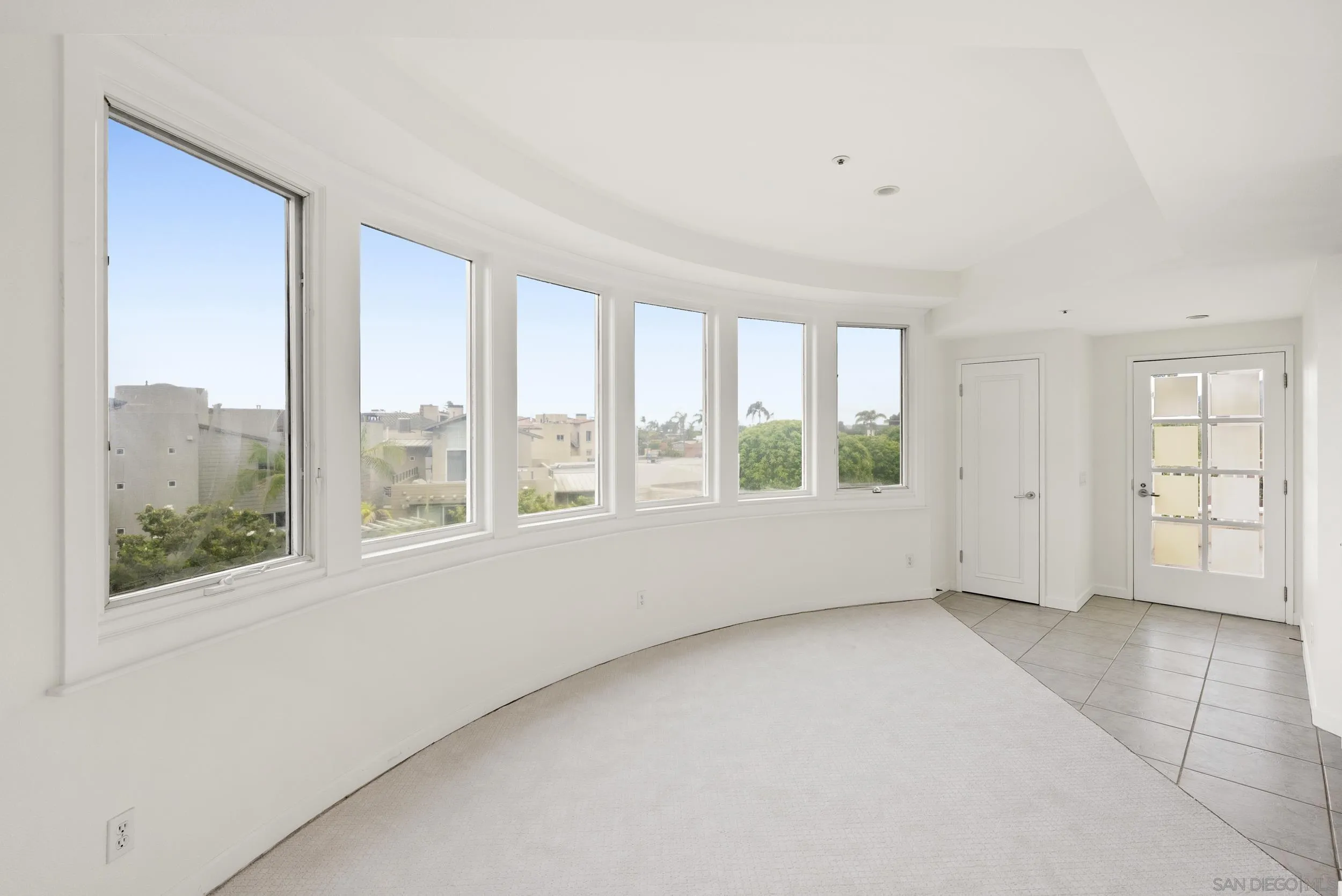 Photo #3: 250028518 Listing 