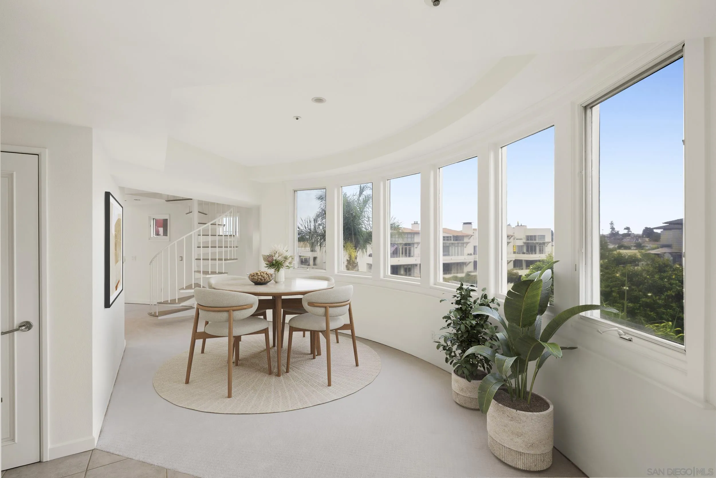 Photo #2: 250028518 Listing 