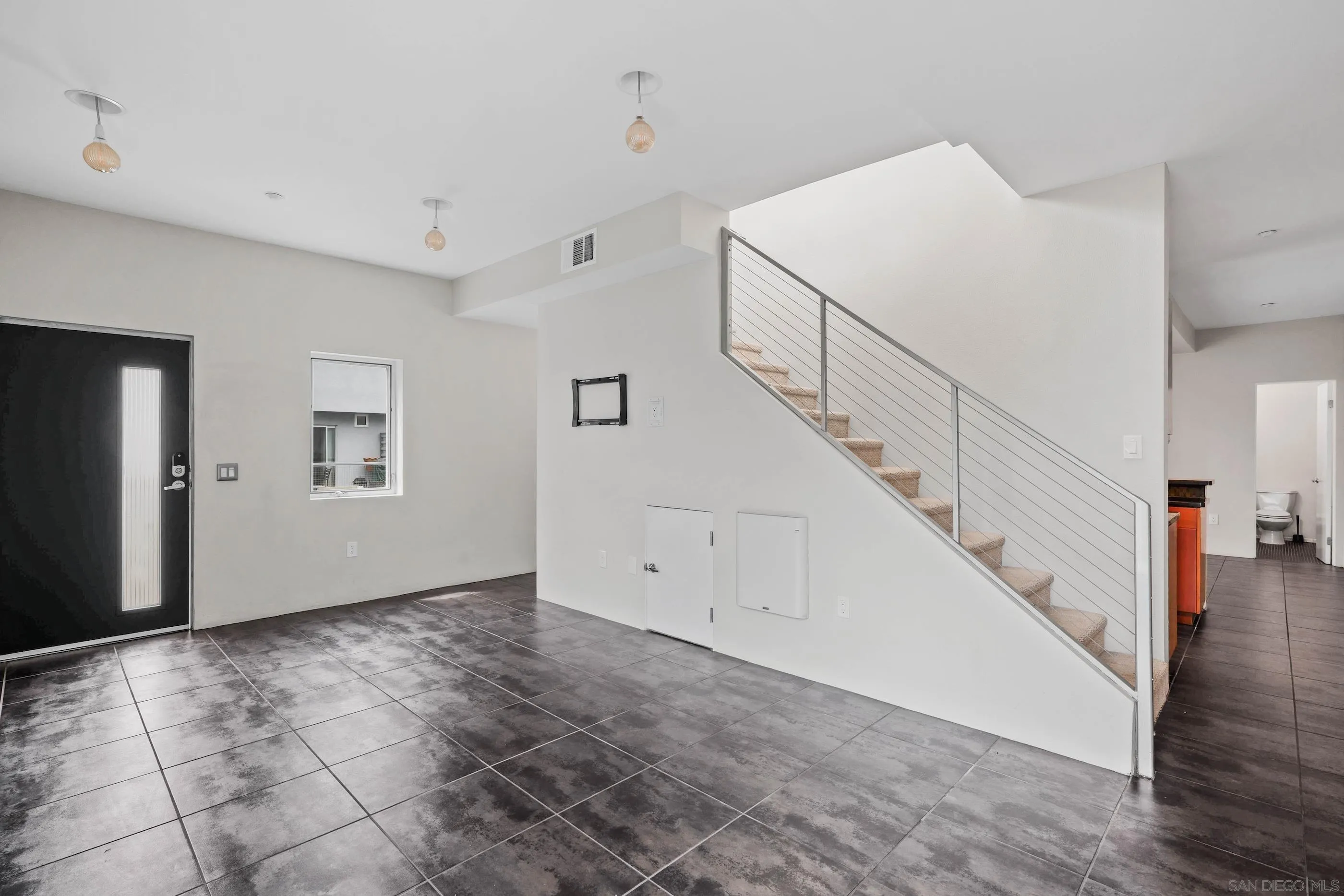 Photo #5: 250028533 Listing 
