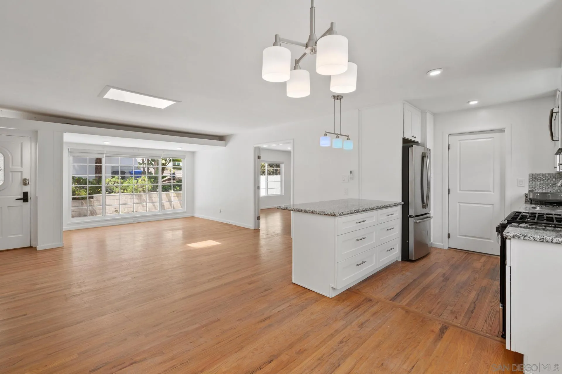 https://cdn.realtyfeed.com/cdn/127/250028535/044c7746c83f93a9f4156eddf5867677.webp