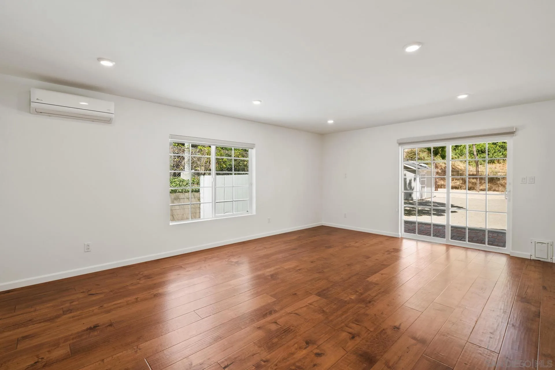 https://cdn.realtyfeed.com/cdn/127/250028535/0de660290412e982e242b22b6fc072c2.webp