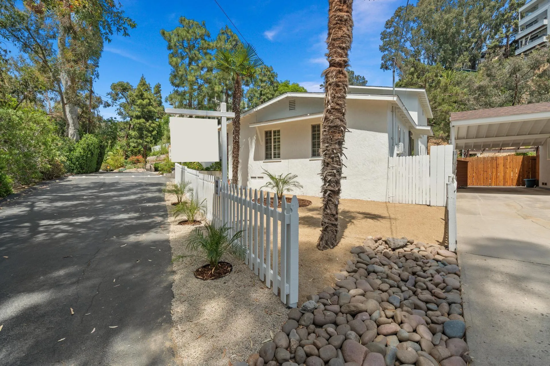 https://cdn.realtyfeed.com/cdn/127/250028535/47c2b64a8bd008465bc853ec5a9e4499.webp
