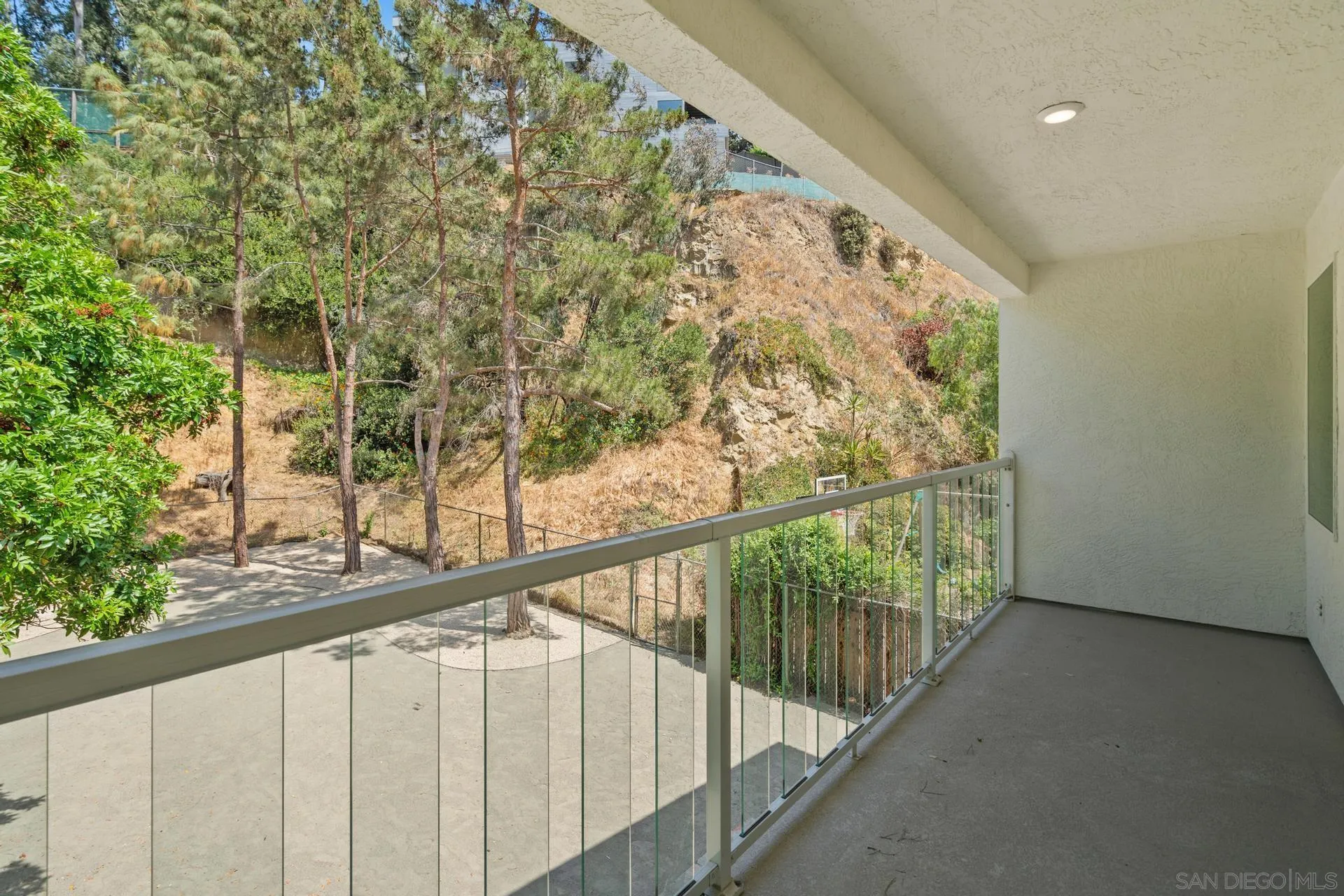 https://cdn.realtyfeed.com/cdn/127/250028535/eb249b8986698daf433524951421283b.webp