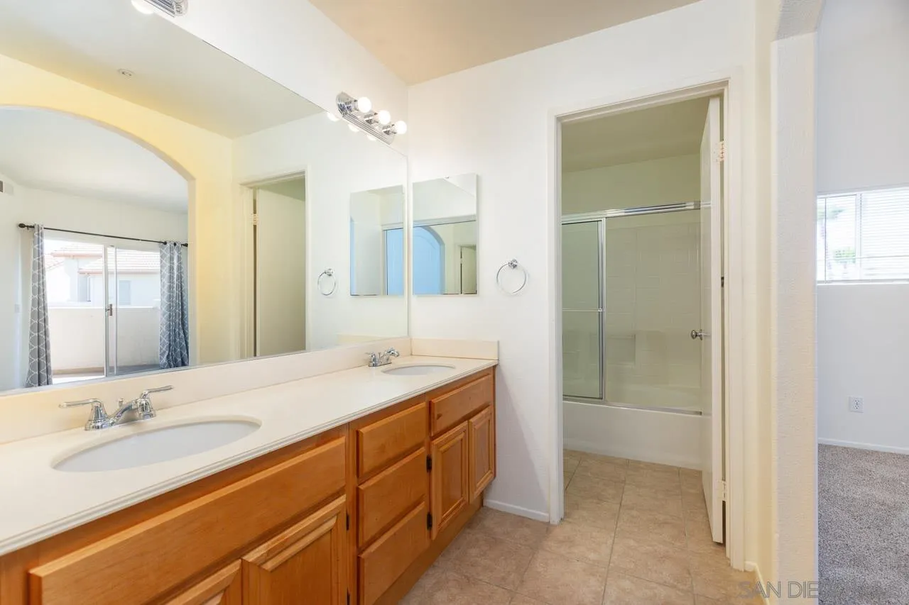 Photo #13: 250028547 Listing: Photo #13