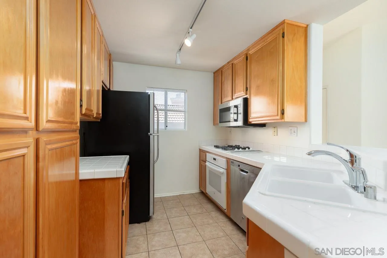 Photo #6: 250028547 Listing 