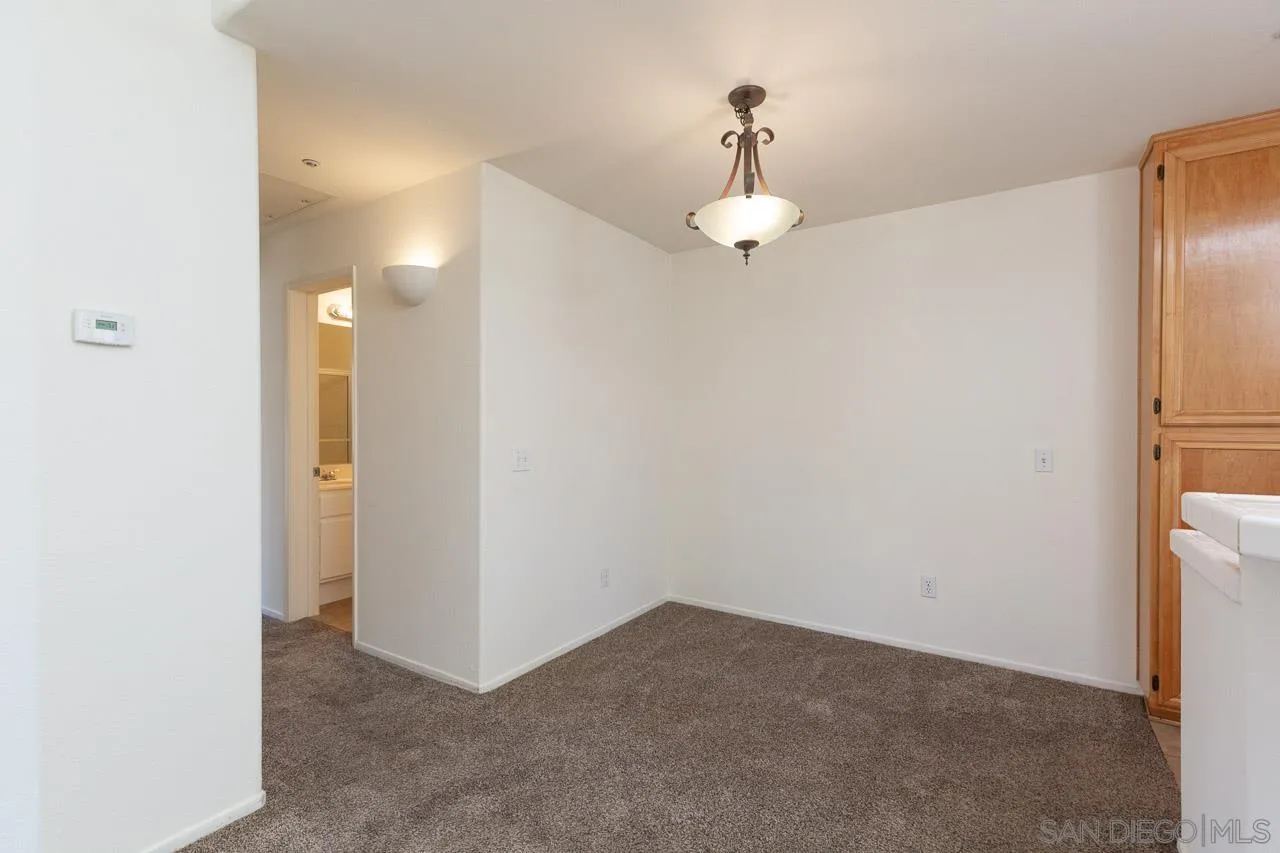 Photo #5: 250028547 Listing 