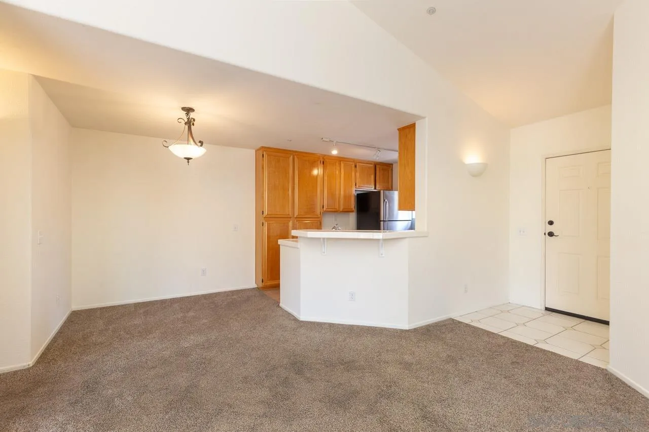 Photo #8: 250028547 Listing: Photo #8