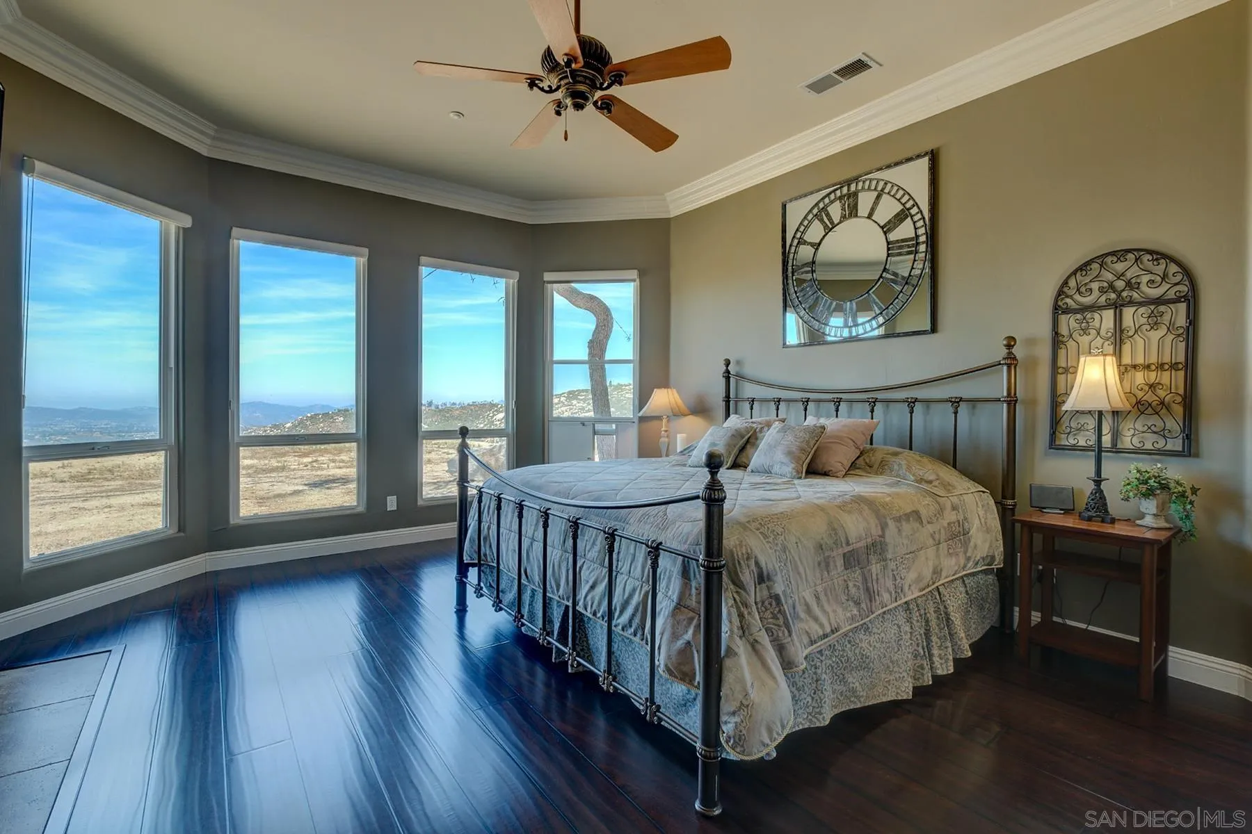 https://cdn.realtyfeed.com/cdn/127/250028551/3cc494706de6a9deab51b6f4e266ac15.webp