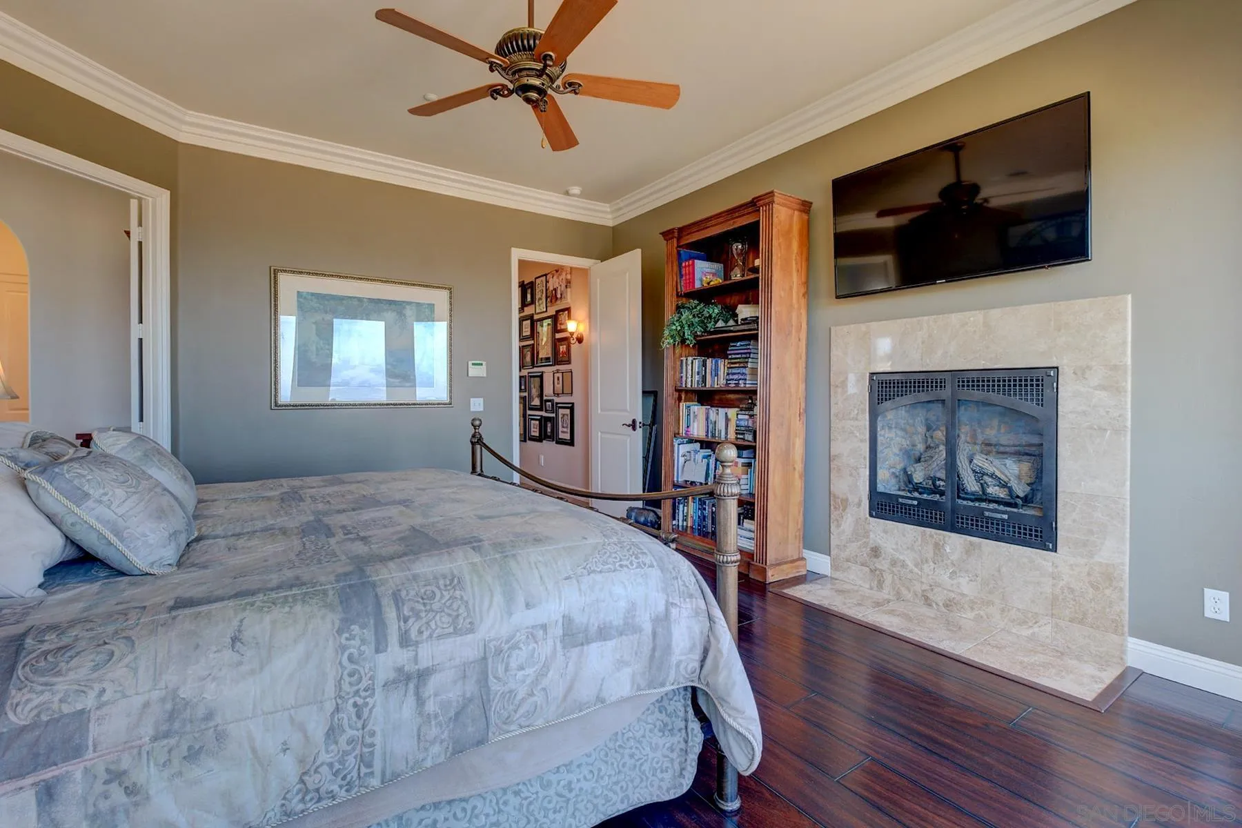 https://cdn.realtyfeed.com/cdn/127/250028551/5ebd0b94172d346b336719ec991038ac.webp