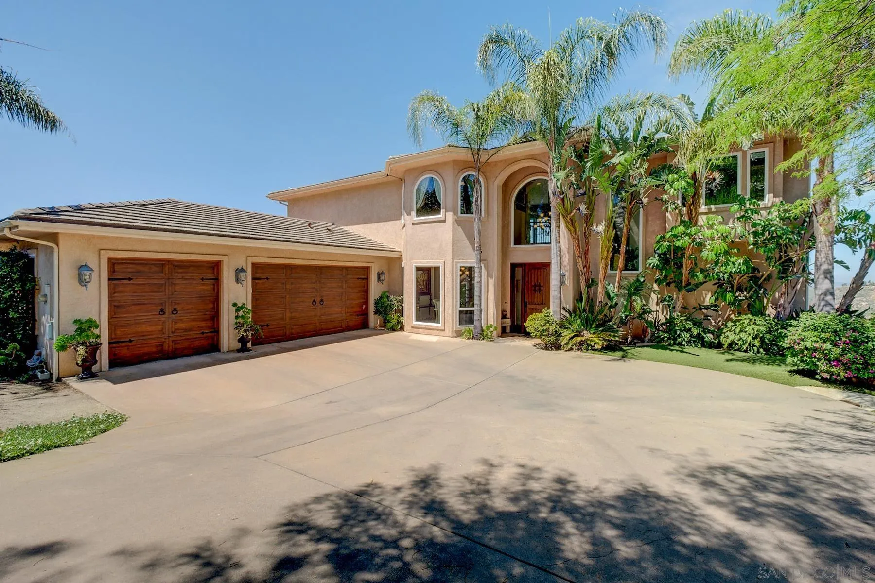 https://cdn.realtyfeed.com/cdn/127/250028551/ce6e300832c226e126ac14611f7f22ab.webp