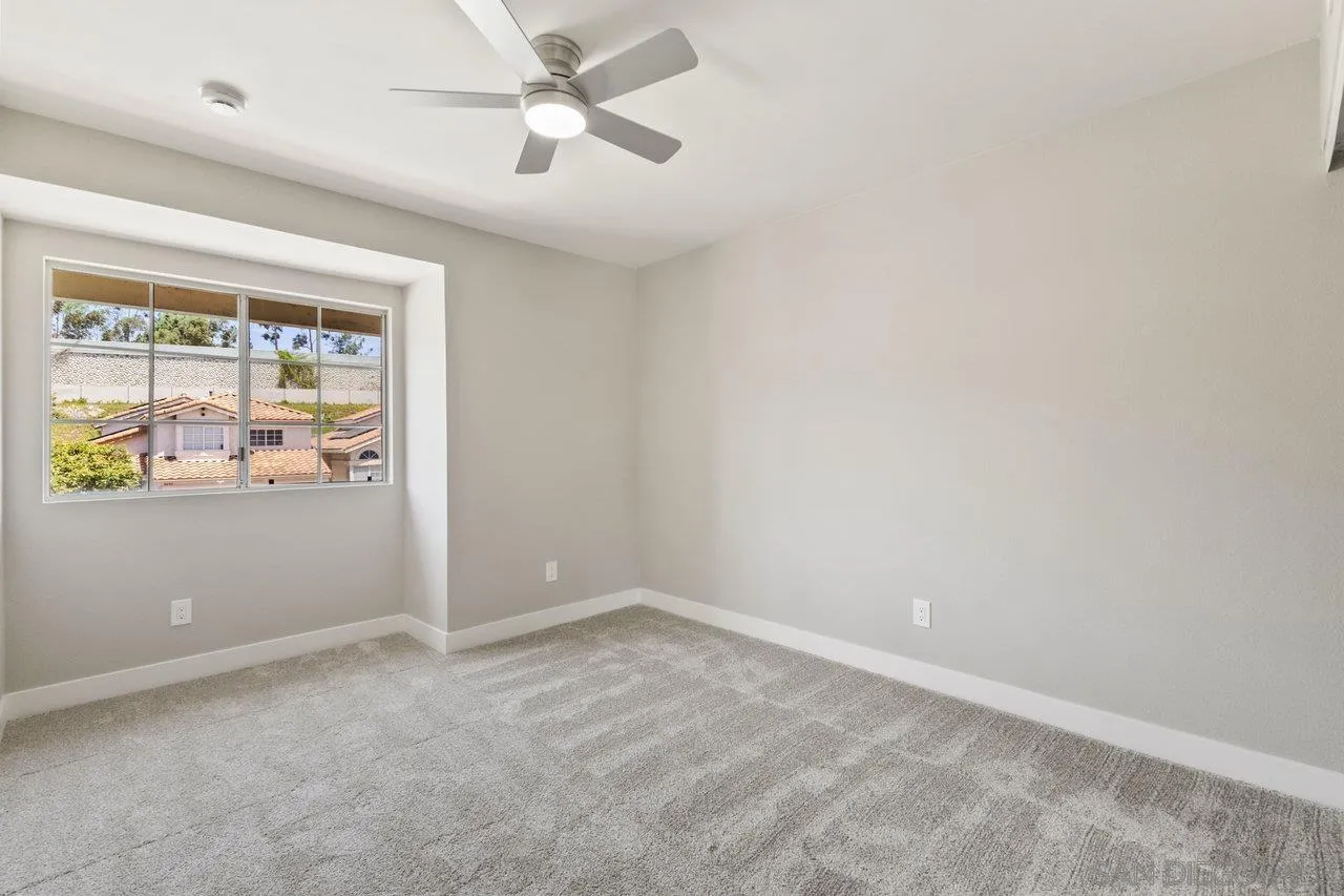 https://cdn.realtyfeed.com/cdn/127/250028632/30cd488d3ce38334b2b4f04e9a4ca08d.webp