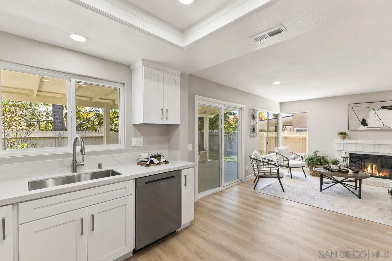 https://cdn.realtyfeed.com/cdn/127/250028632/c183b9a11c5c7e142bd0b4e11ede3849.webp