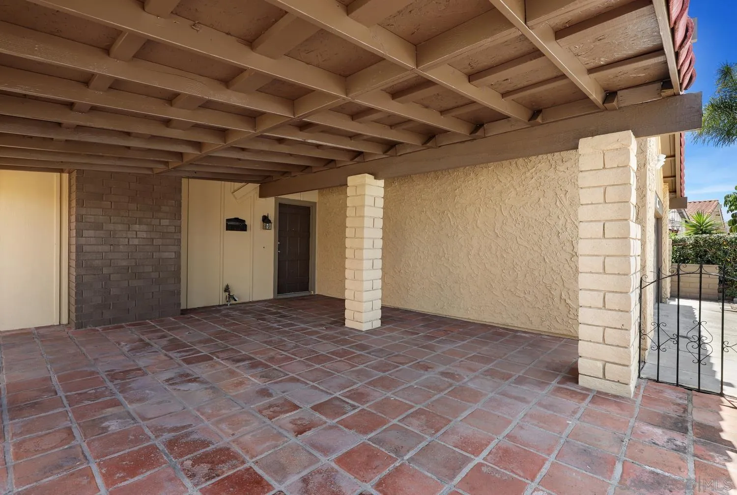 https://cdn.realtyfeed.com/cdn/127/250028633/5aad22890719bc5f3d0f9e83498e174d.webp