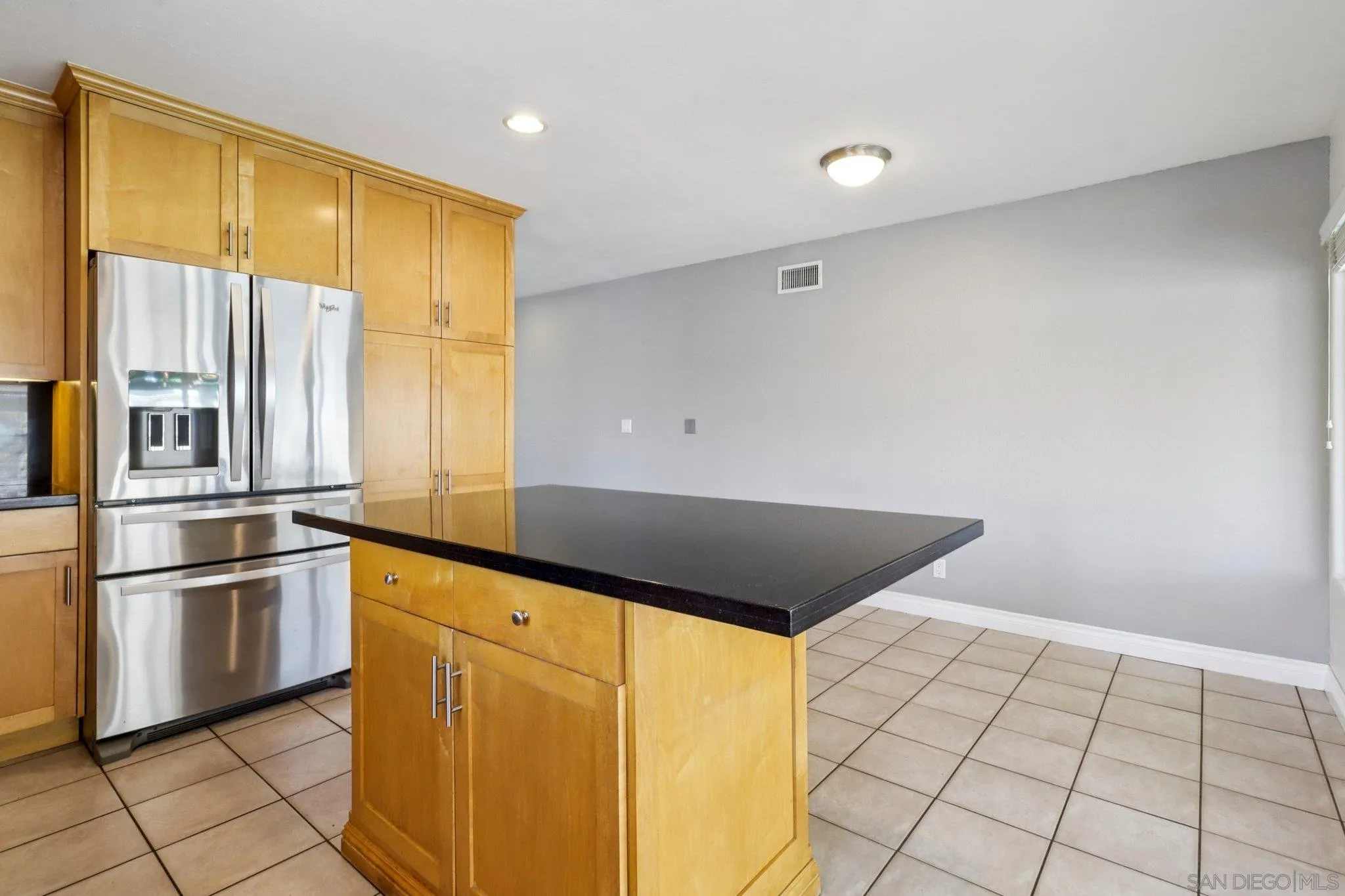 https://cdn.realtyfeed.com/cdn/127/250028637/b4368e33210920bb06745d8715f2324f.webp