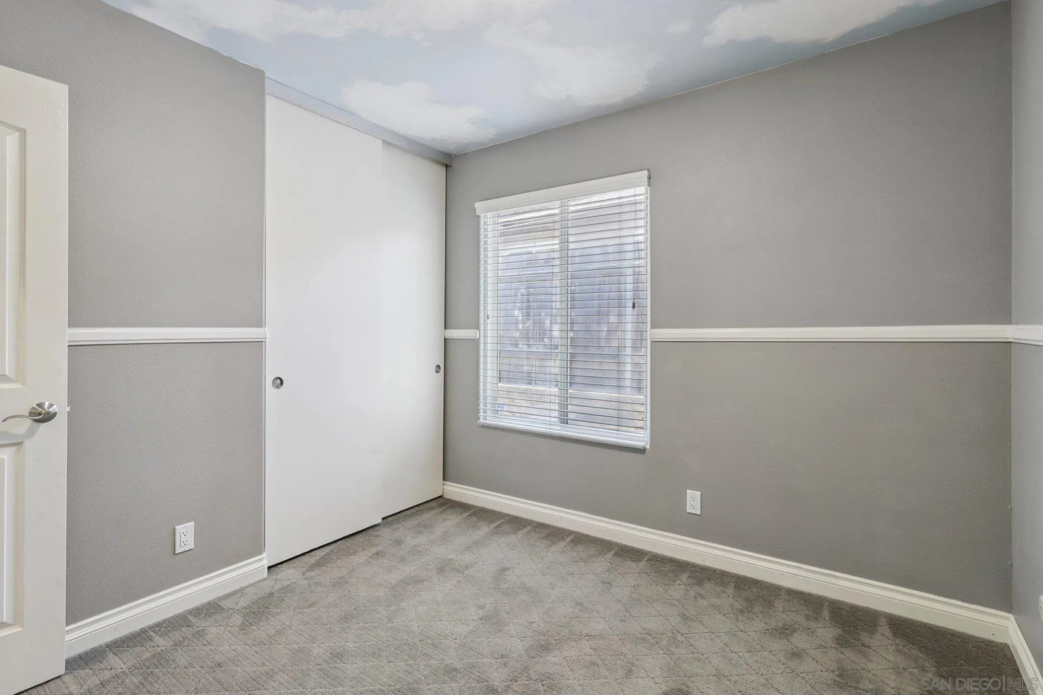 https://cdn.realtyfeed.com/cdn/127/250028637/c3ff51e5f327d555aaa5d0a12cdf19b8.webp