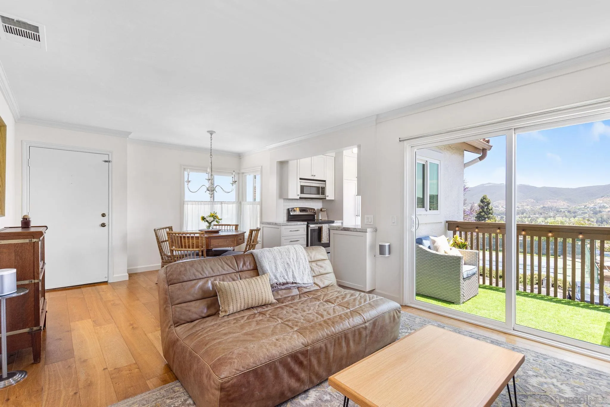 Photo #3: 250028702 Listing 