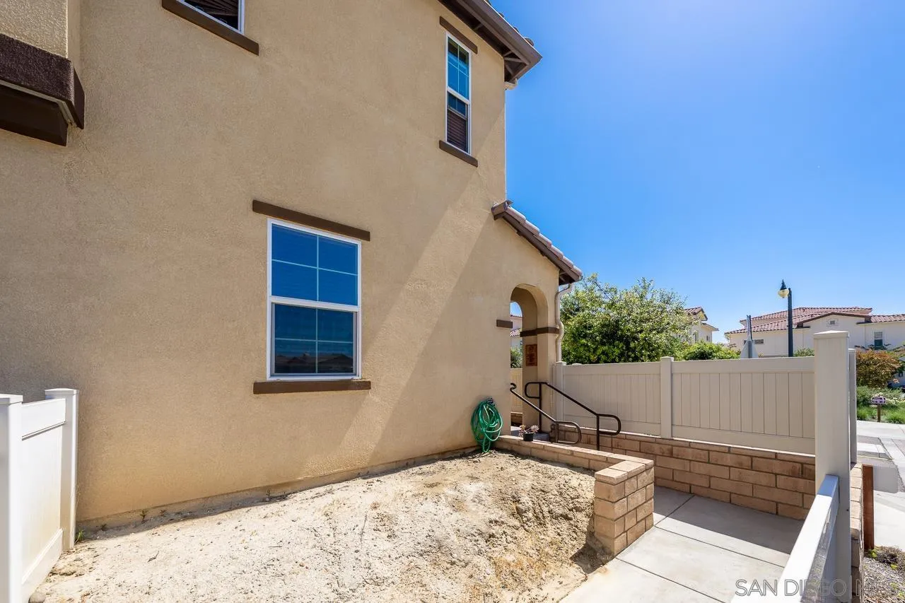 Photo #4: 250028762 Listing 