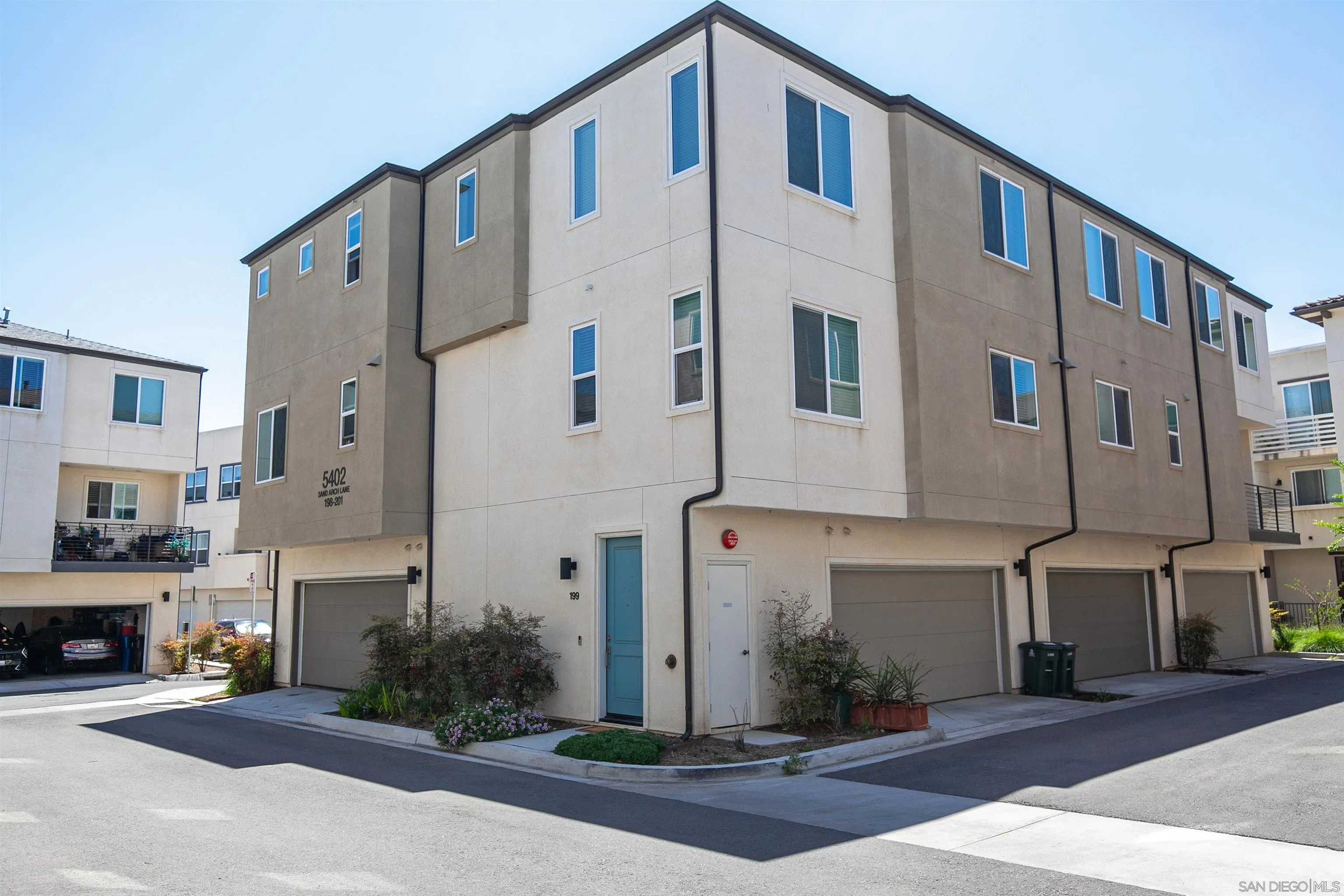 Photo #3: 250028771 Listing 