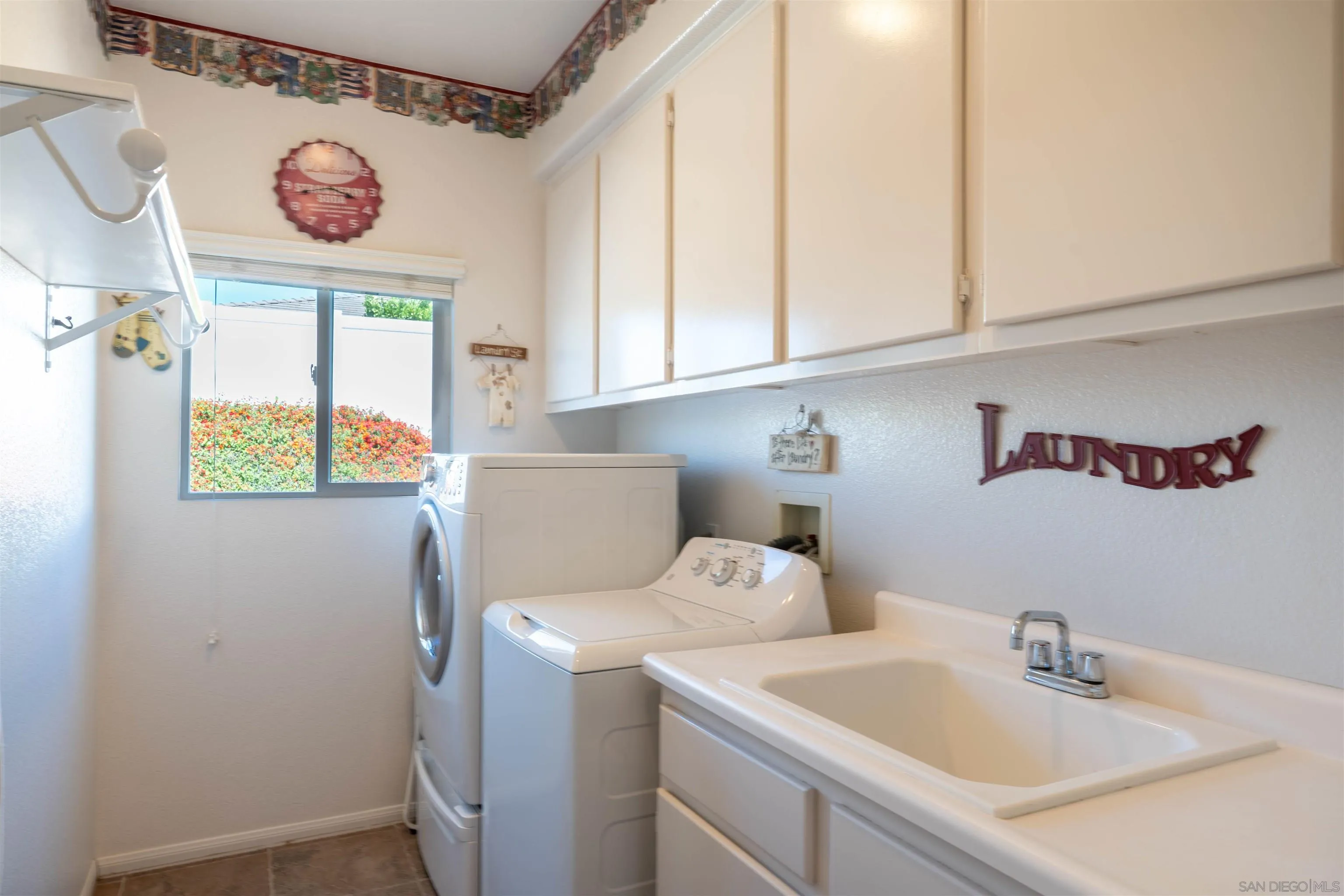 https://cdn.realtyfeed.com/cdn/127/250028784/2f34389dfc475b164e267bb8c66e59f2.webp