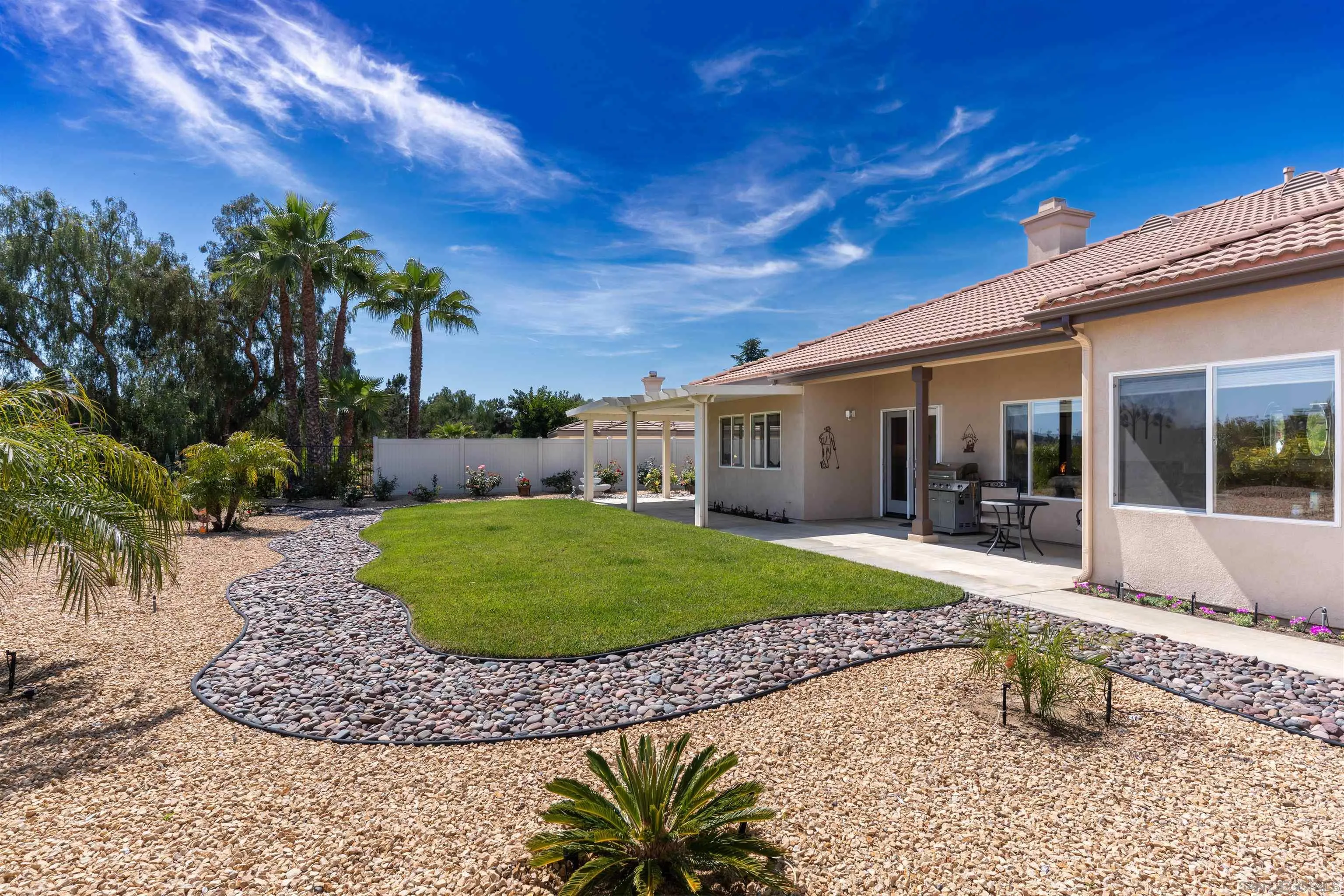 https://cdn.realtyfeed.com/cdn/127/250028784/93d30d265d0285beb018ac74705799a0.webp