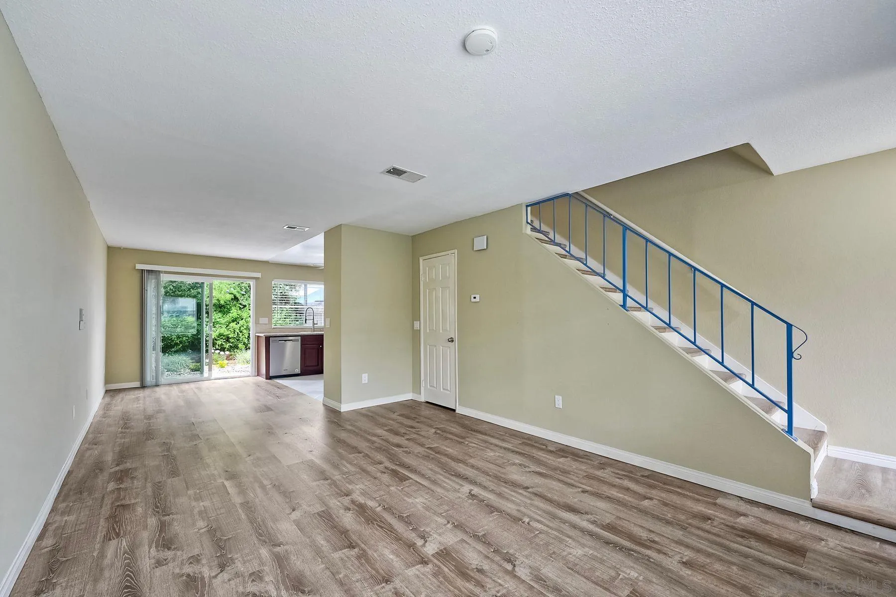 Photo #6: 250028794 Listing 