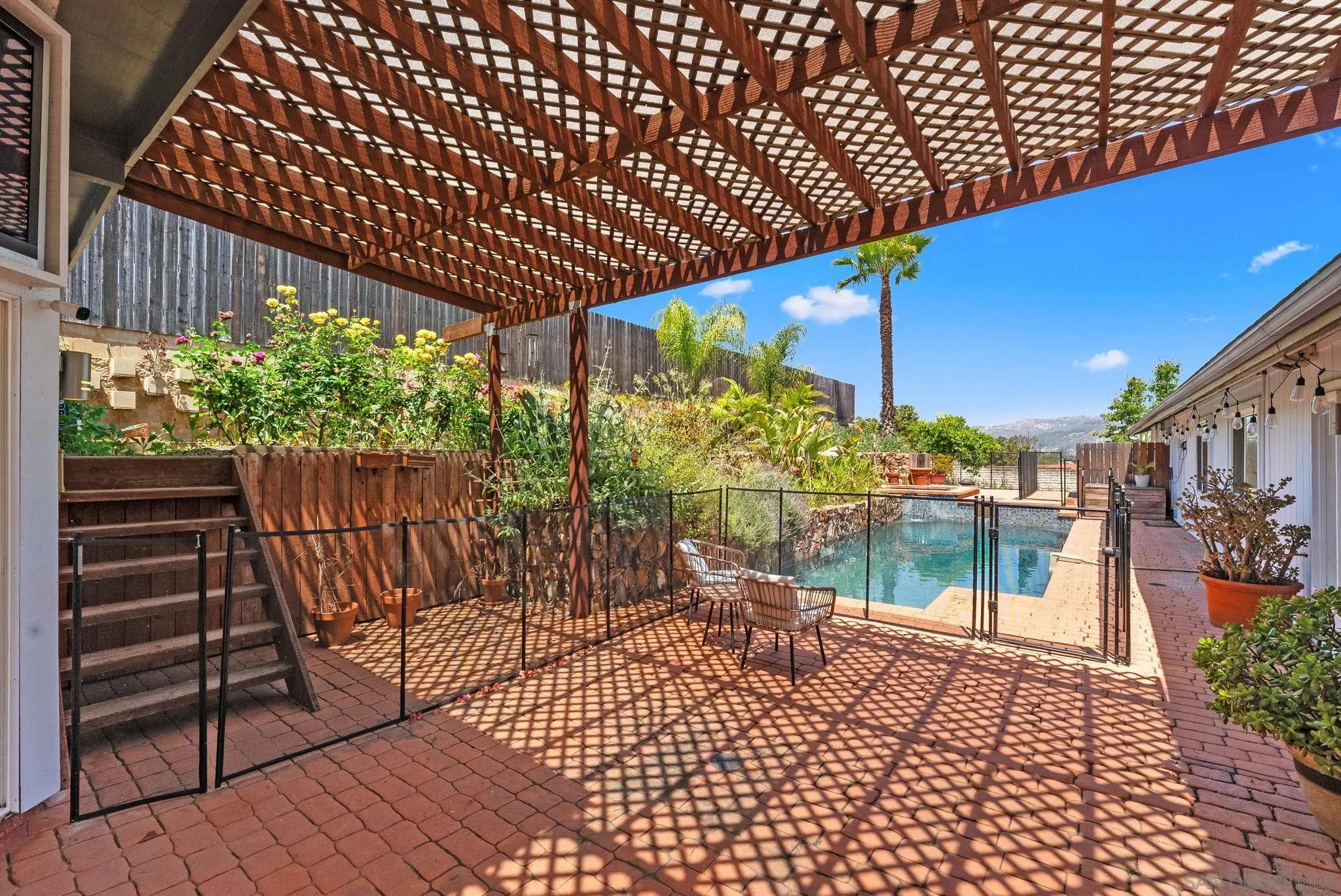 https://cdn.realtyfeed.com/cdn/127/250028810/942d2c024830120638a5b2eb94c86350.webp