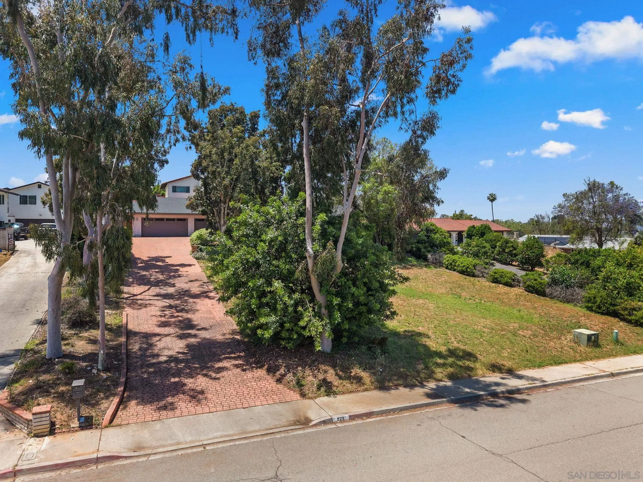 https://cdn.realtyfeed.com/cdn/127/250028810/b1a8598ff67529139ae1060be15f3f8d.webp