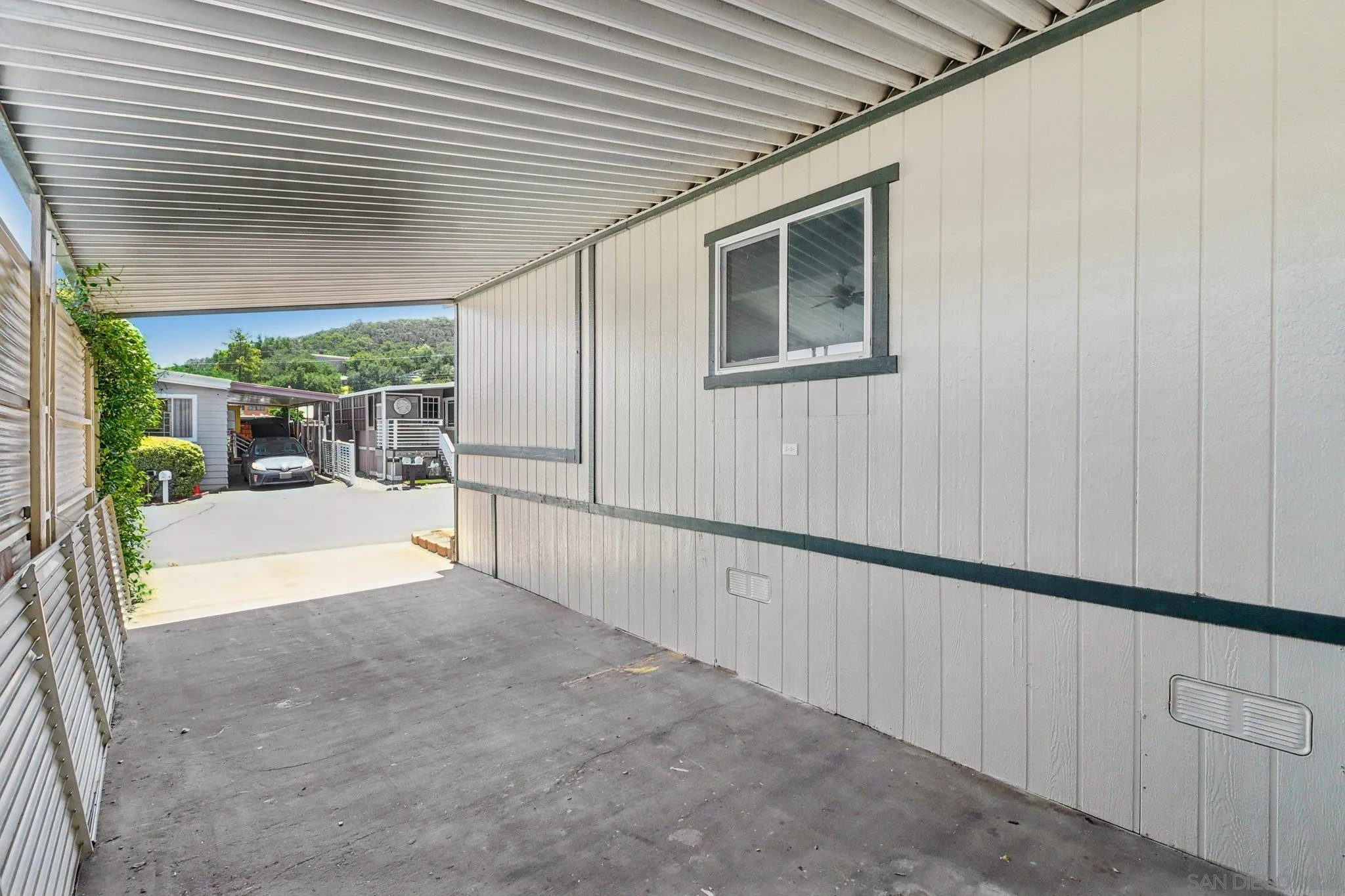 https://cdn.realtyfeed.com/cdn/127/250028817/c889aa7c9ba256f81bda1a2f1829f01c.webp