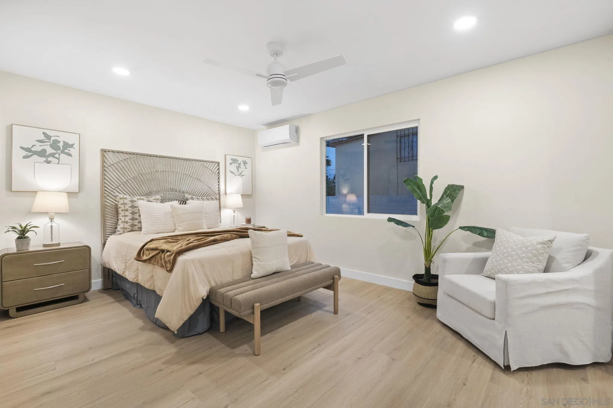 https://cdn.realtyfeed.com/cdn/127/250028840/8c76b7887abdb7458c5d6ca6301c56bd.webp