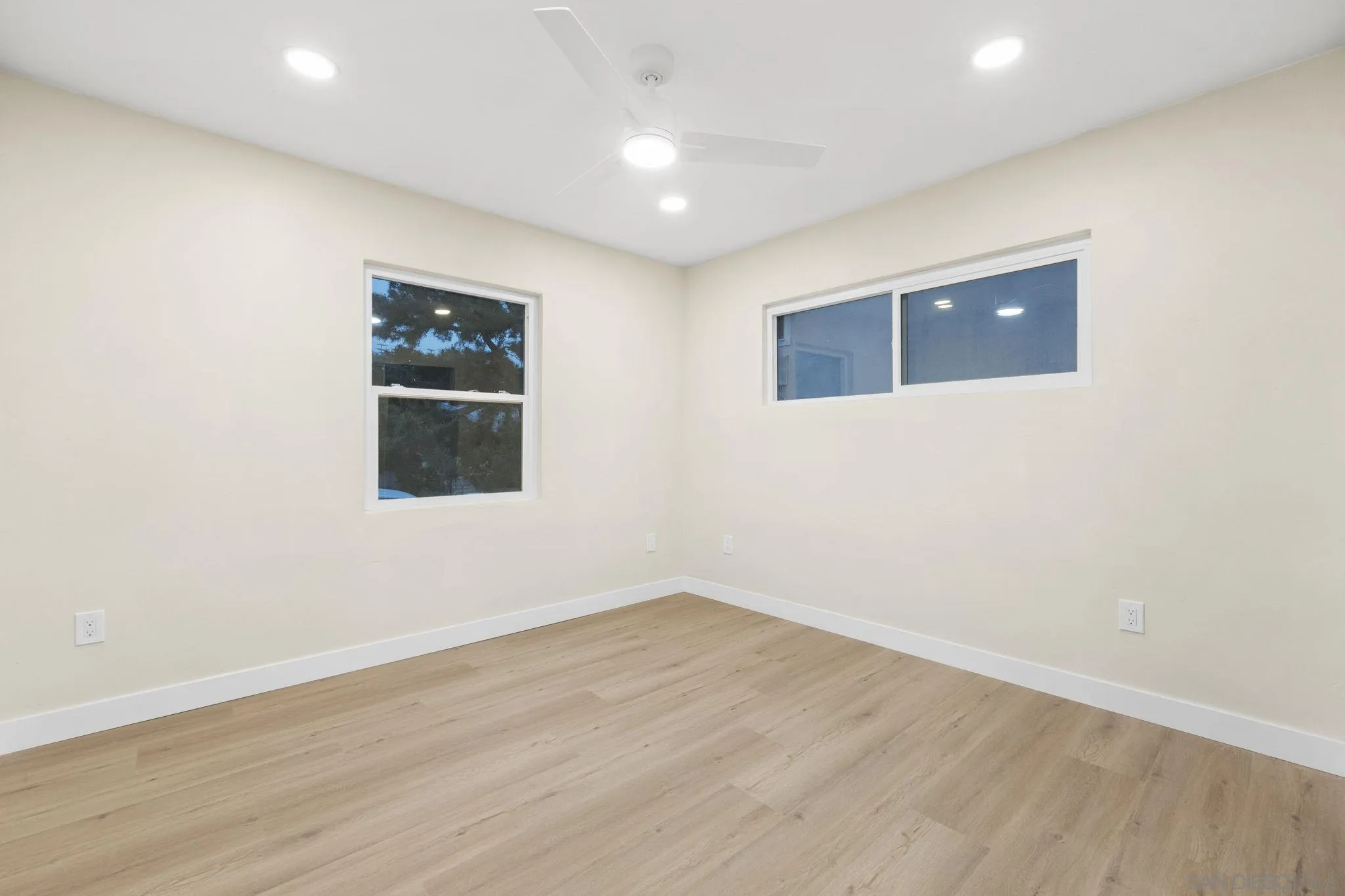 https://cdn.realtyfeed.com/cdn/127/250028840/f3f139de9fade2a94f2d83bc2cb945af.webp