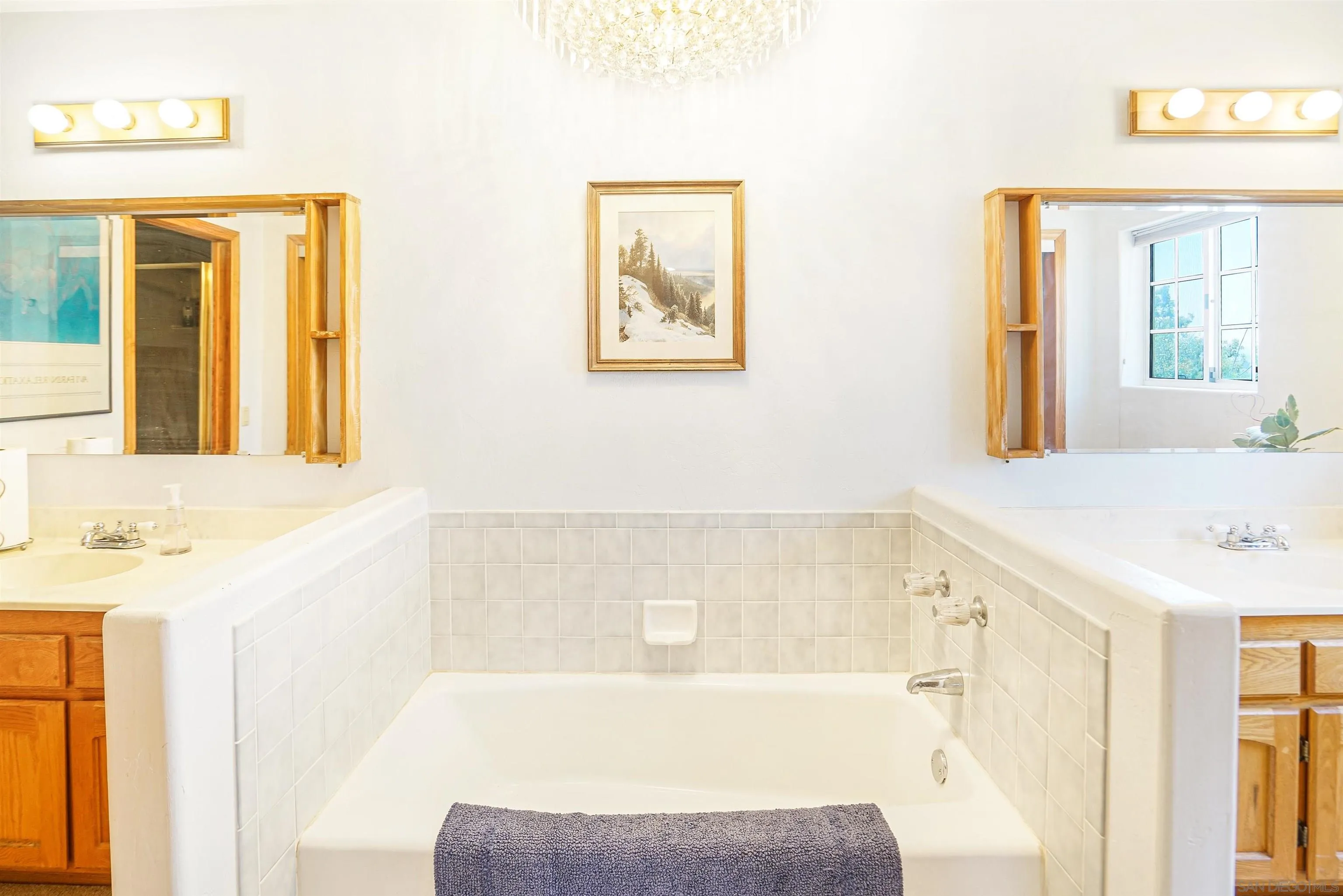 https://cdn.realtyfeed.com/cdn/127/250028846/6c56f435727a32d1ab45377b93a05211.webp