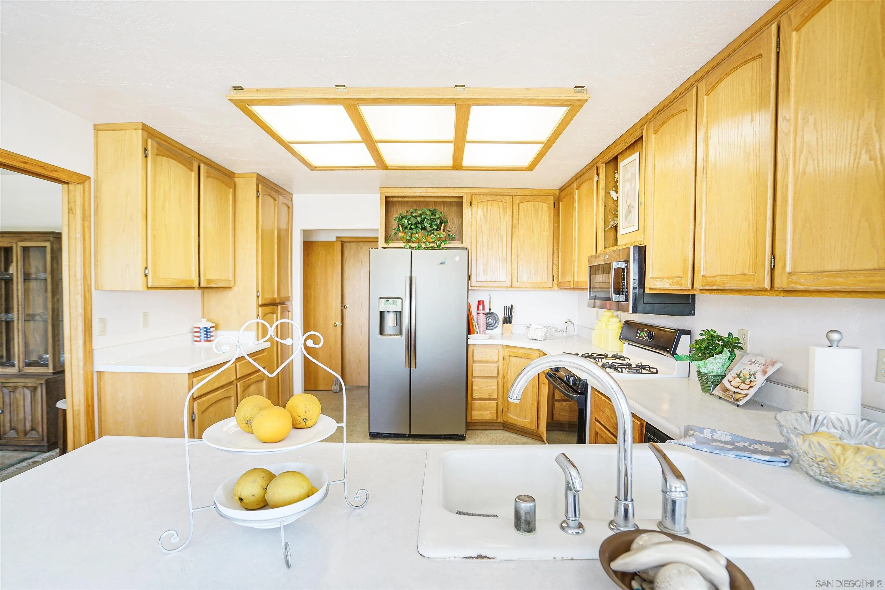 https://cdn.realtyfeed.com/cdn/127/250028846/8e37e6c75e330005fe5ce8f223944e53.webp