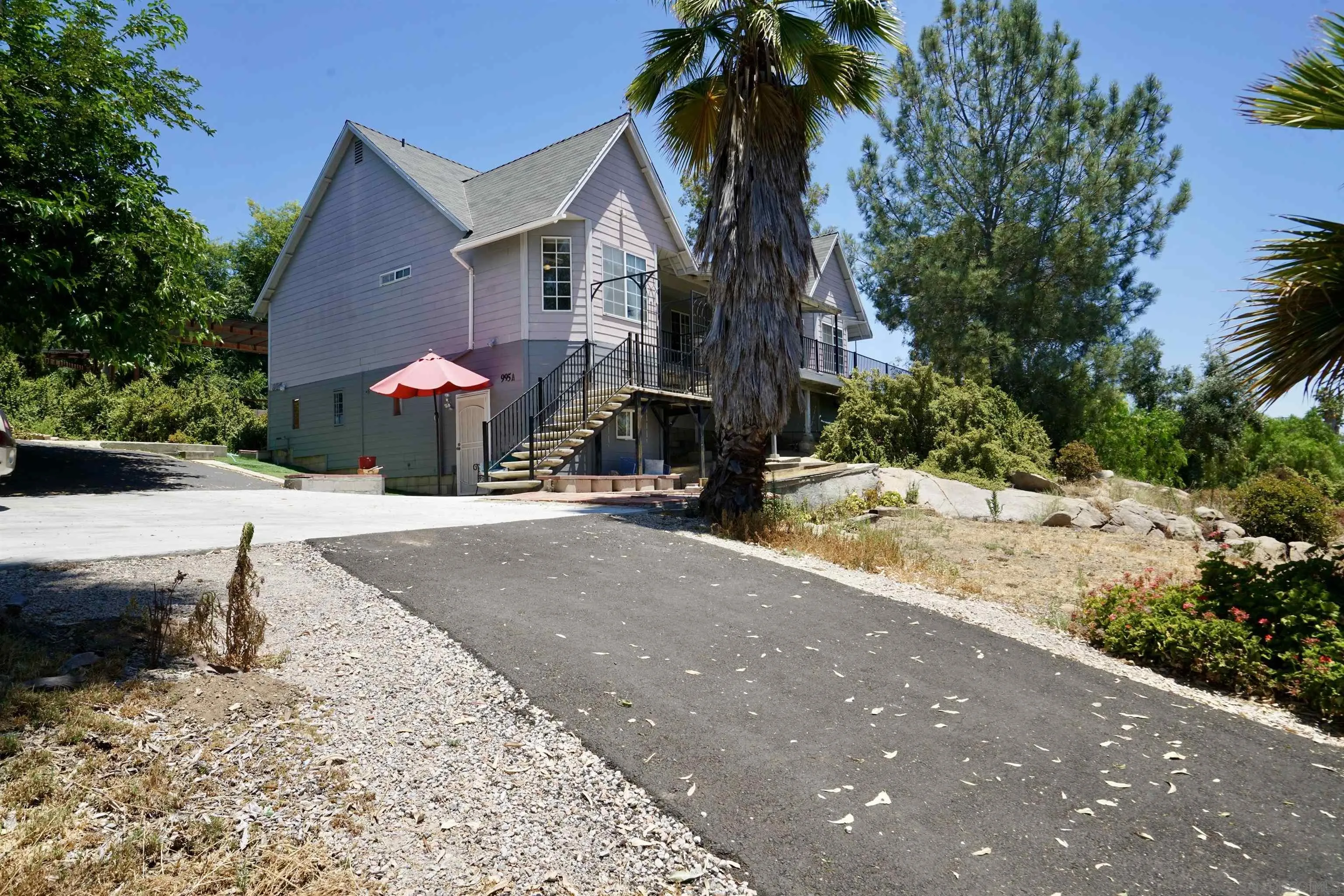 https://cdn.realtyfeed.com/cdn/127/250028846/da0829820b05f5f6e03eb2d44d57109c.webp