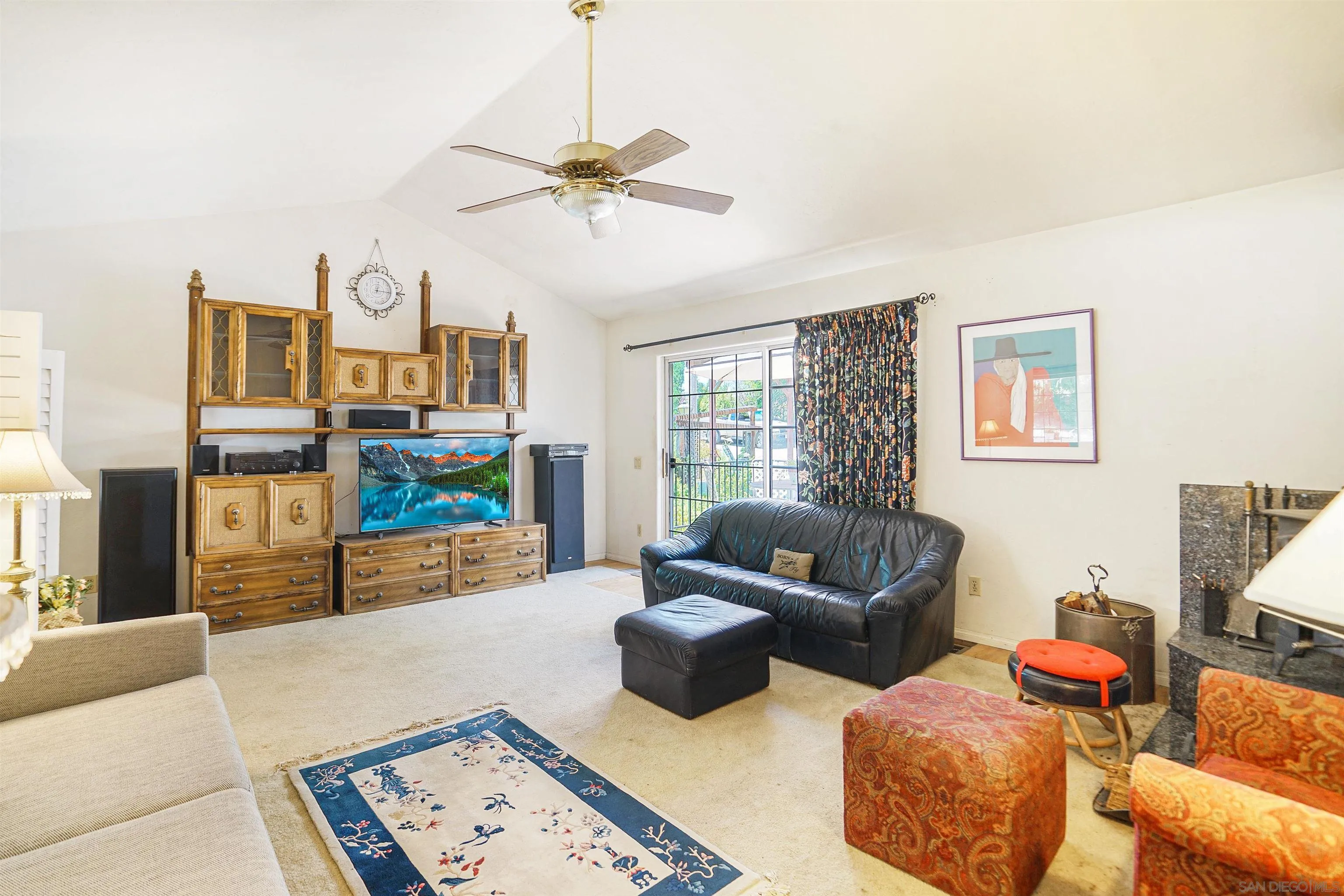 https://cdn.realtyfeed.com/cdn/127/250028846/de360bf59303734fa268f3d098a638ff.webp