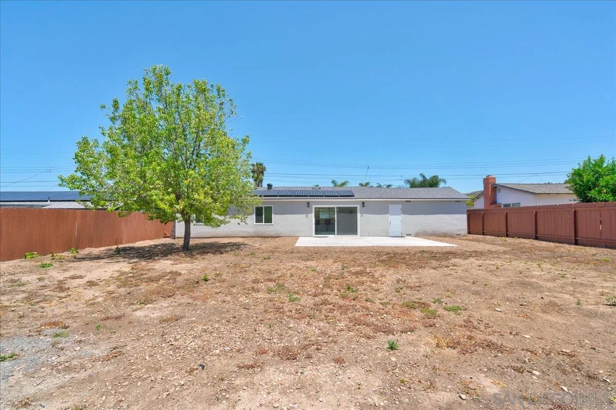 https://cdn.realtyfeed.com/cdn/127/250028855/50efc6049402d9accac005e052af8117.webp