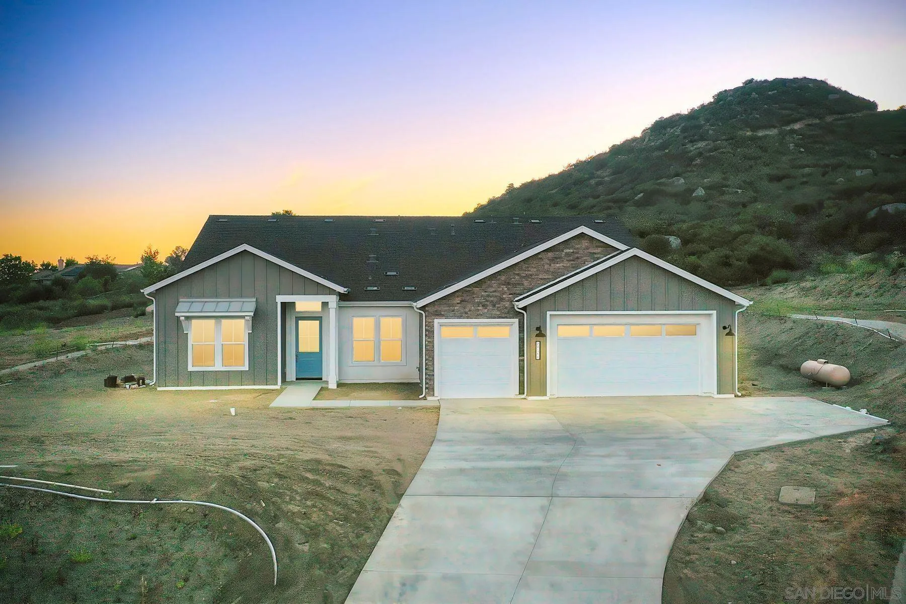 https://cdn.realtyfeed.com/cdn/127/250028862/1e0942f195aa2c8aa0b4a77bcd238452.webp