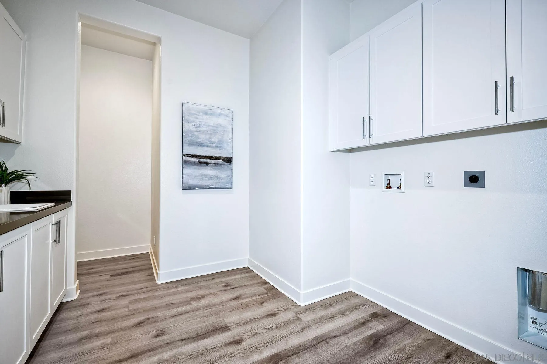 https://cdn.realtyfeed.com/cdn/127/250028862/56c449e8dc75705c5e1b5d8d047b4321.webp