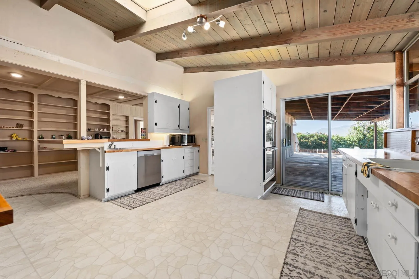 https://cdn.realtyfeed.com/cdn/127/250028867/11352c7873b1c292b22f357d79b49219.webp