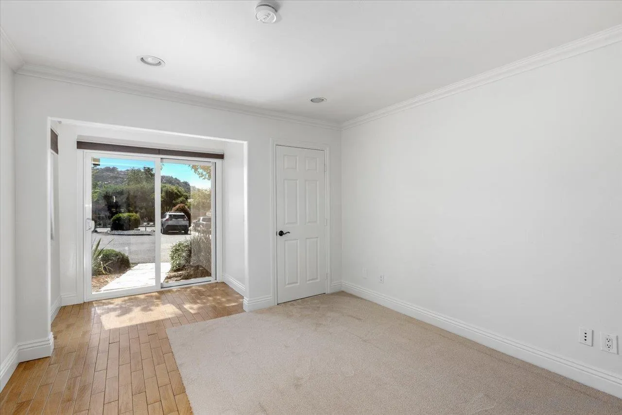 Photo #9: 250028888 Listing: Photo #9
