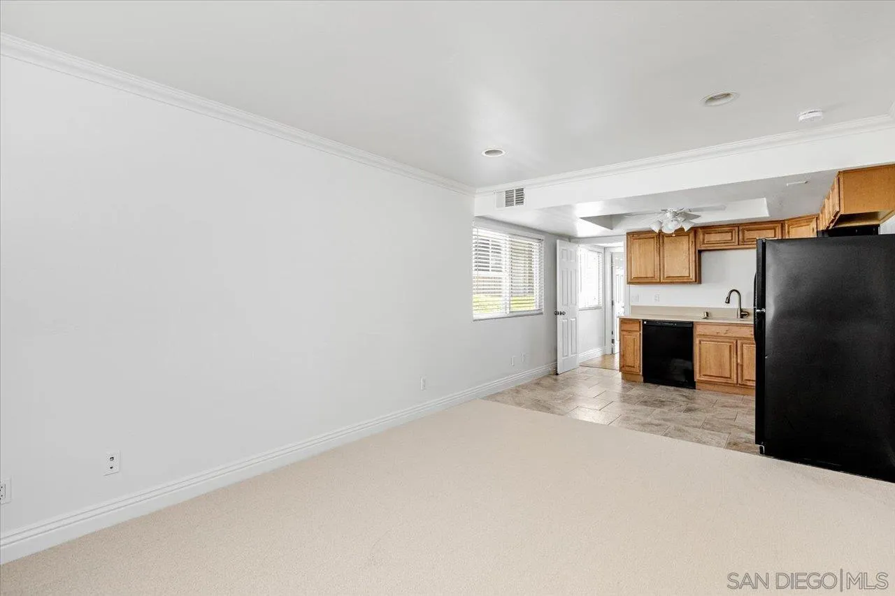 Photo #4: 250028888 Listing: Photo #4